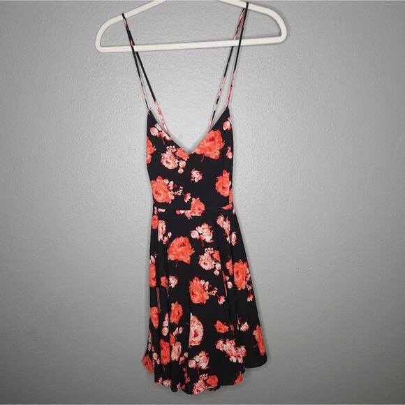 Forever 21 floral adjustable strap mini dress - Picture 1 of 6